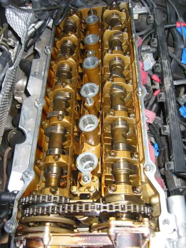 როგორ შევარჩიოთ ძრავის ზეთი სწორად BMW-ს მარკის ავტომობილისთვის 1 BMW ძრავის ზეთი